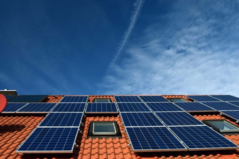 Majority Australians Switching to Solar Rooftop by 2030